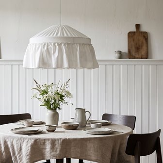 Lniana lampa wisząca retro biała z falbaną Carolin